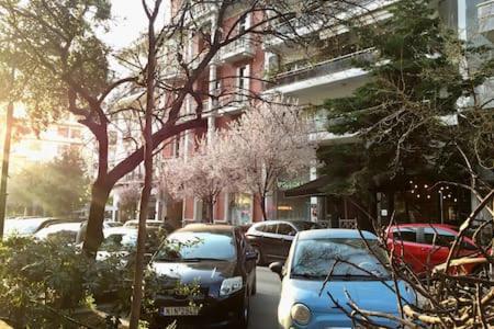 Blue City Center Boutique Apartment Thessaloniki Exterior photo